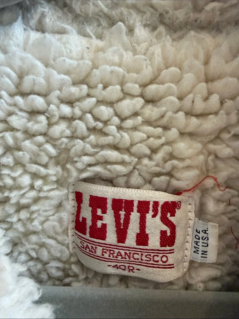 VTG 1987 Levi’s 70608-0216 Sherpa-Lined Type III Denim Trucker Jacket